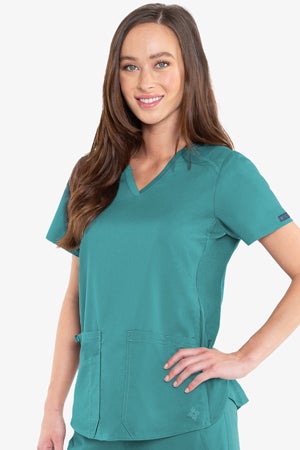 Med Couture 7459 V-NECK SHIRTTAIL TOP (Size: 2X-5X)